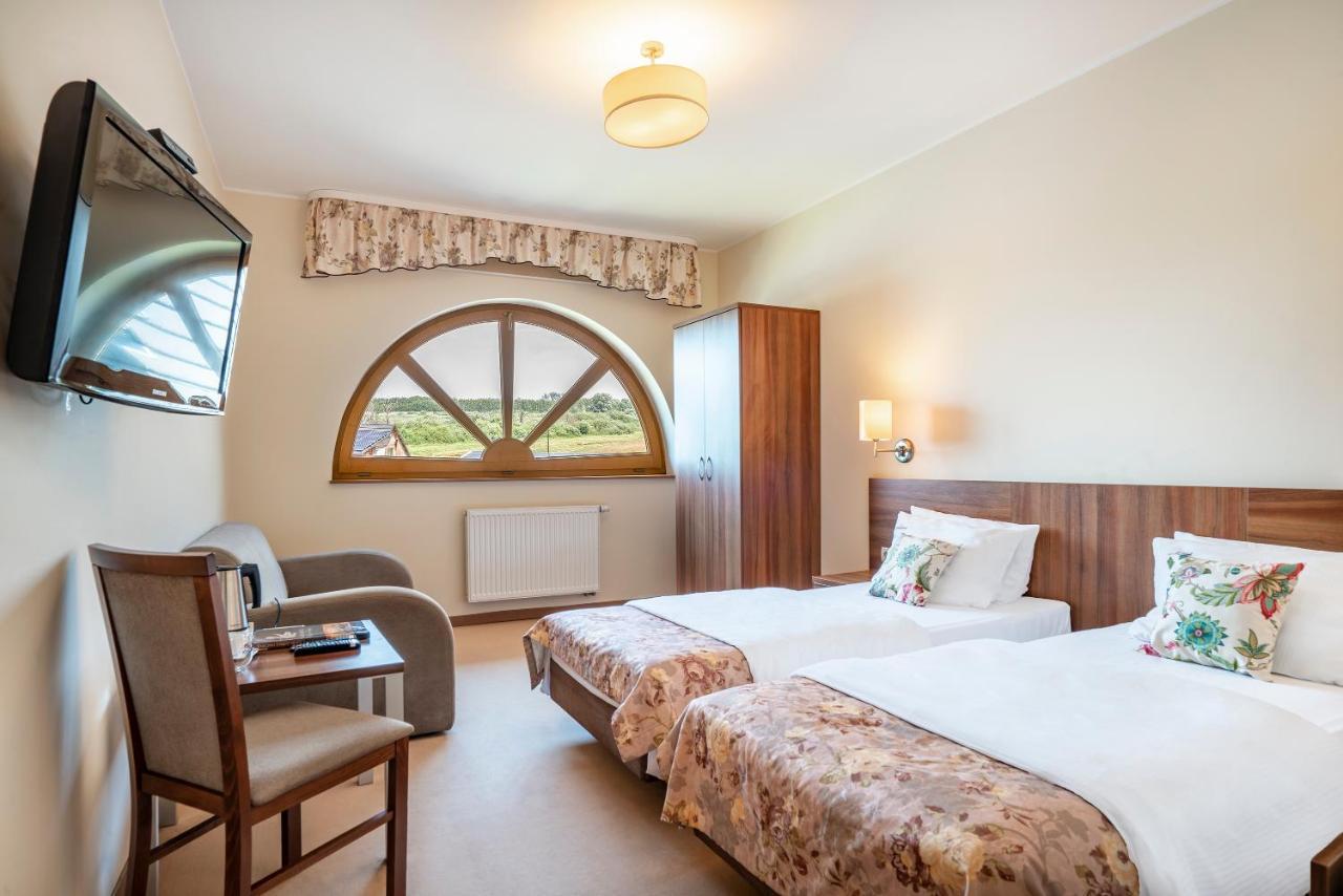 אילאווה Labedz Hotel Karczma מראה חיצוני תמונה
